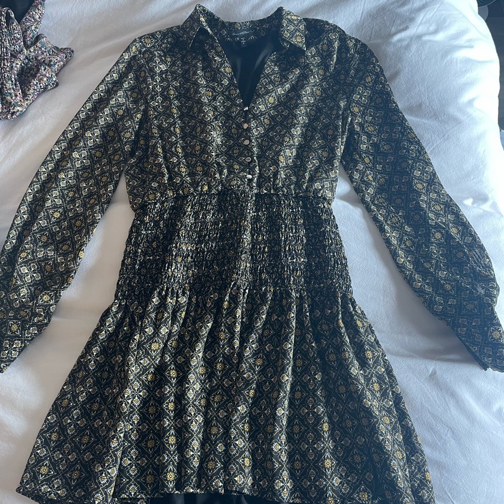 Smocked Waist Long-Sleeve Black & Gold Patterned Dress - Picture 1 of 5